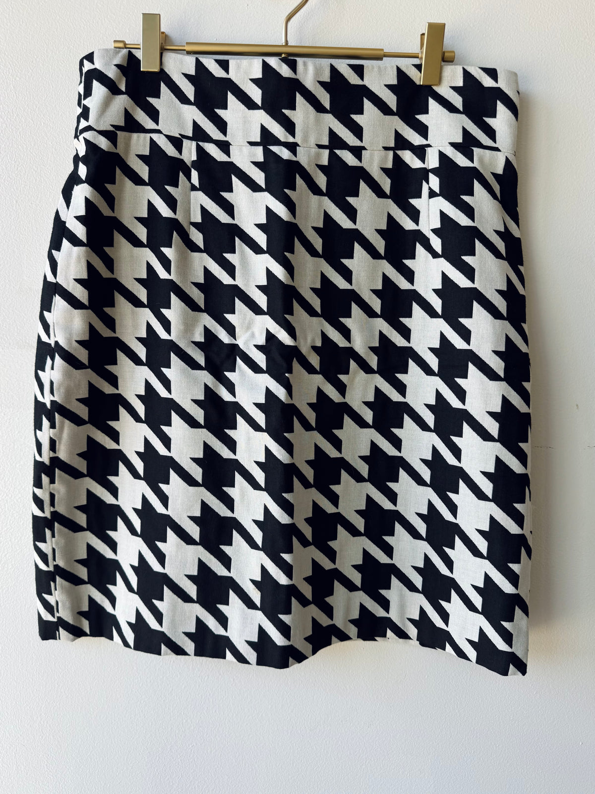 Houndstooth Pencil Skirt