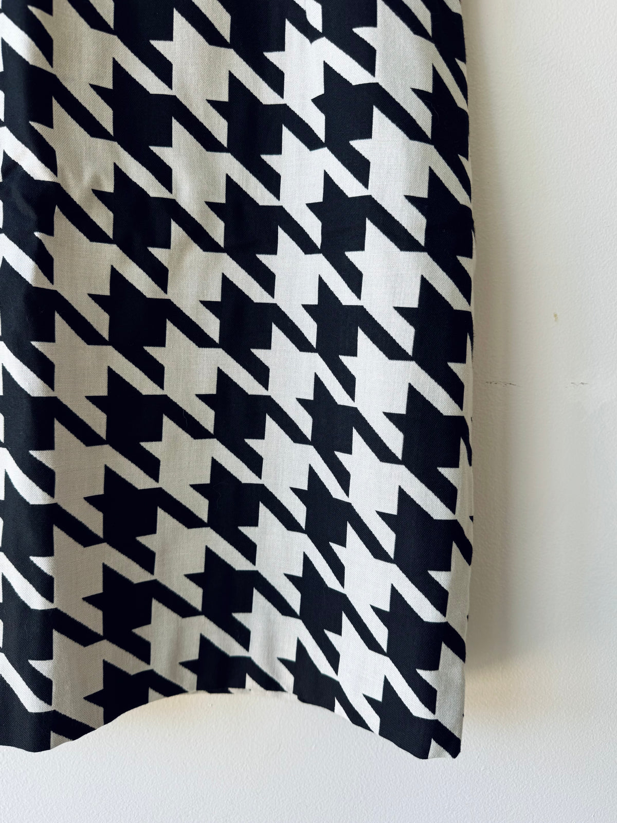 Houndstooth Pencil Skirt