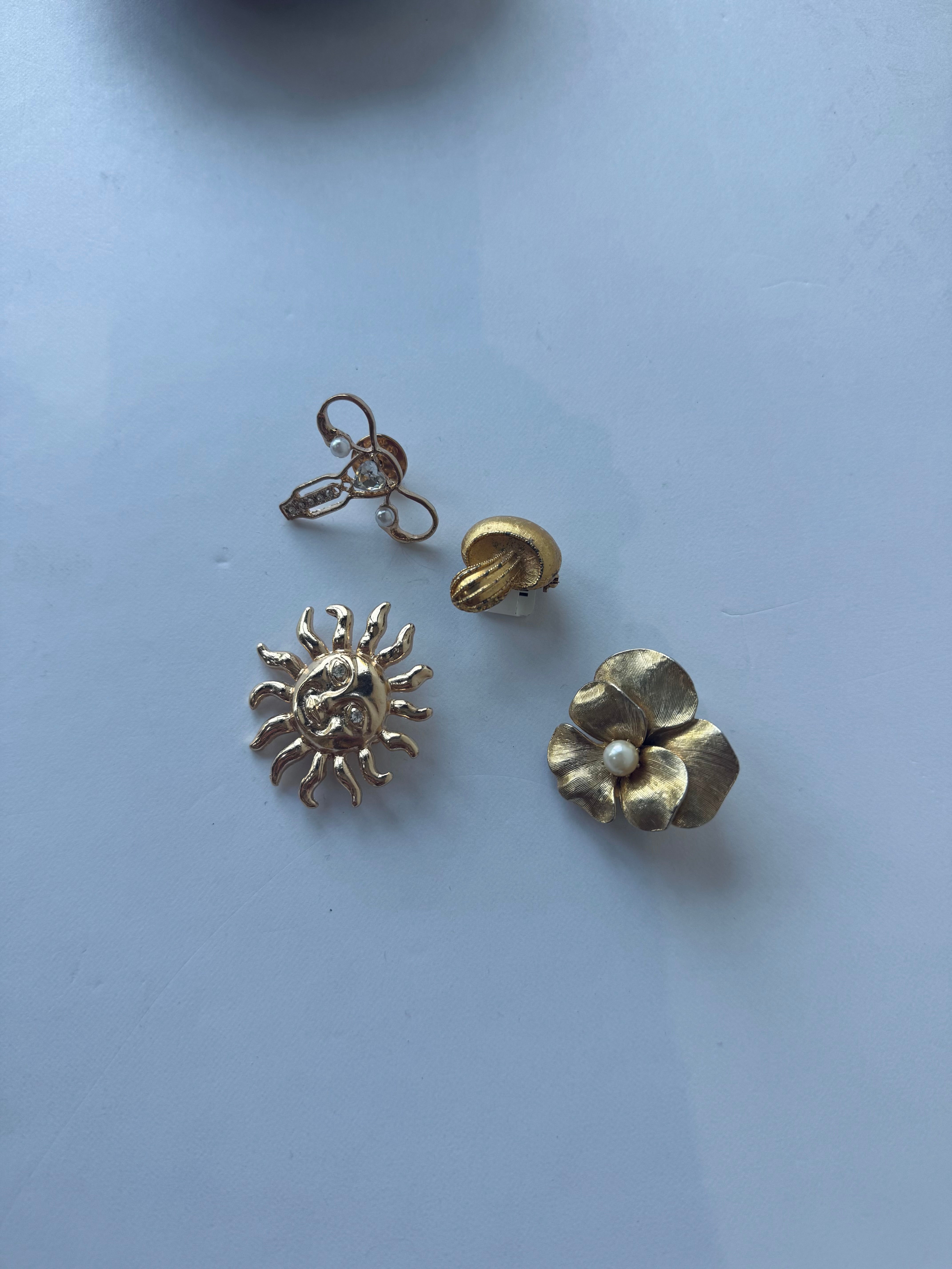 Assorted Brooches