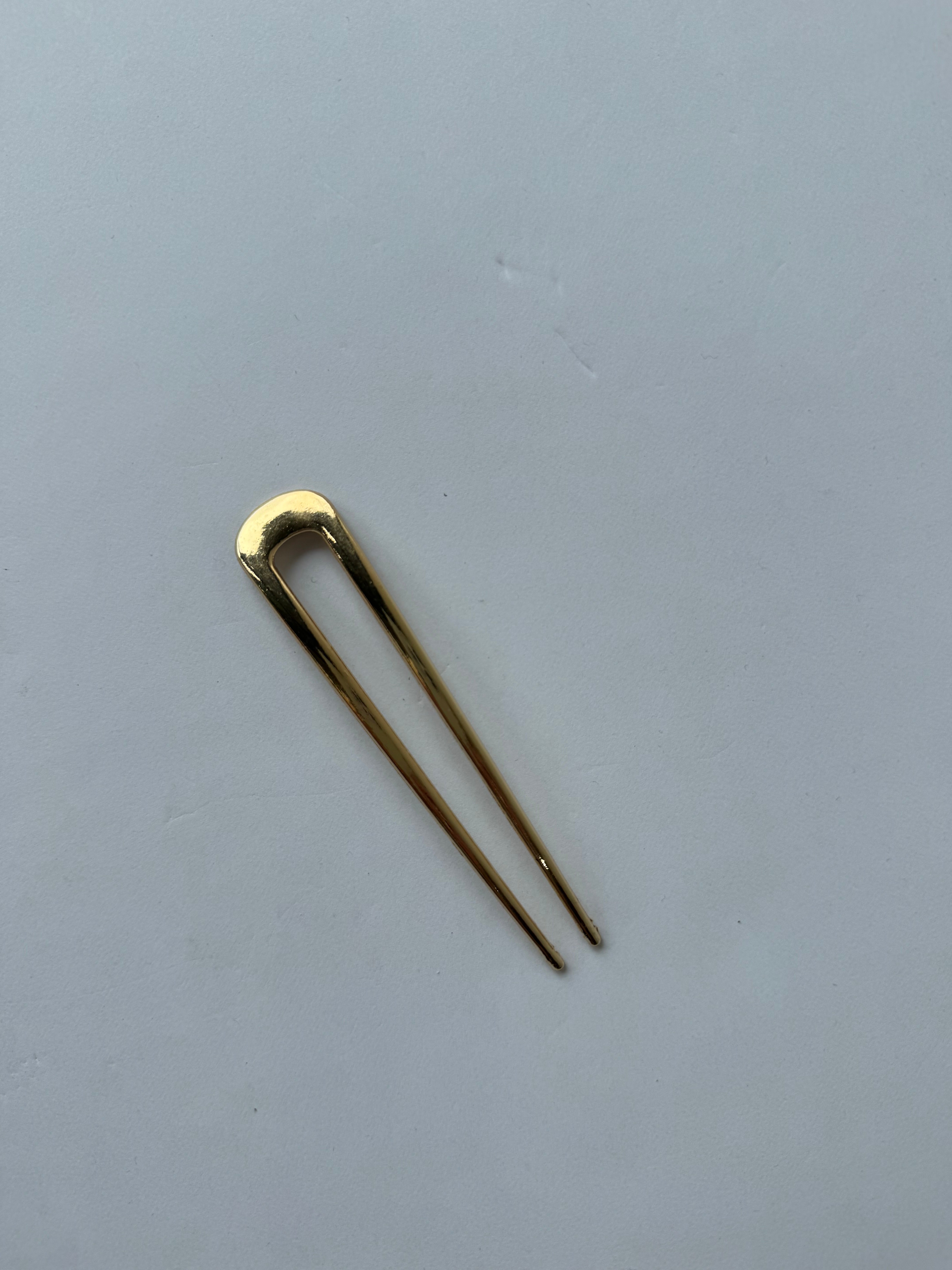 Assorted U-Shaped Pins